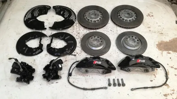 Bremszangen & Scheiben Audi RSQ3 83A - OEM Teile image 2
