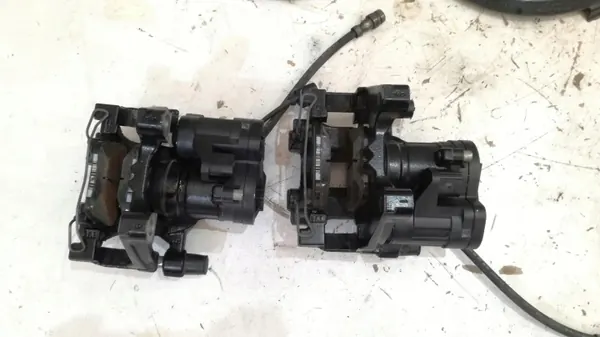 Bremszangen & Scheiben Audi RSQ3 83A - OEM Teile image 3