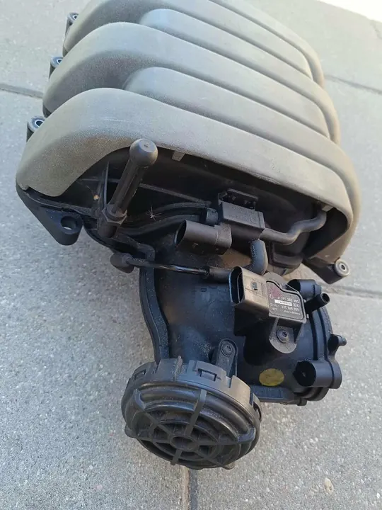 Audi A6 C6 3.2 FSI Ansaugkrümmer OE 06E133210C image 2