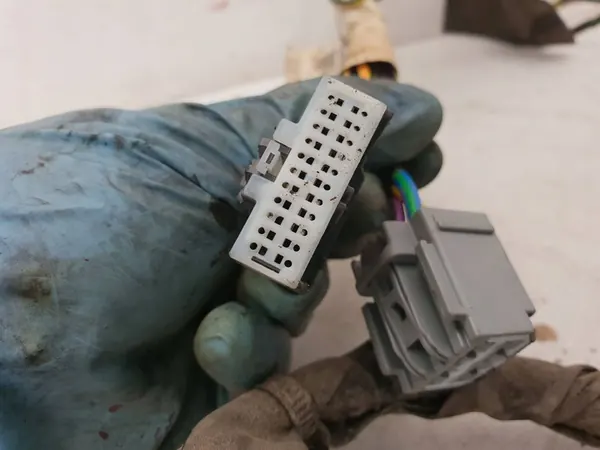 Contrôleur de pompe d'injection Volvo XC70 image 9