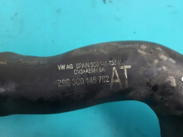 AUDI A3 8P 09 1.9 TDI Ladeluftrohr 3C0145840H image 4