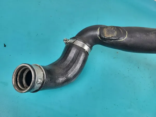 AUDI A3 8P 09 1.9 TDI Ladeluftrohr 3C0145840H image 9