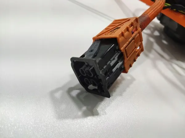 Prise de charge OEM 5A60026 pour BMW 2 Active Tourer PHEV image 5