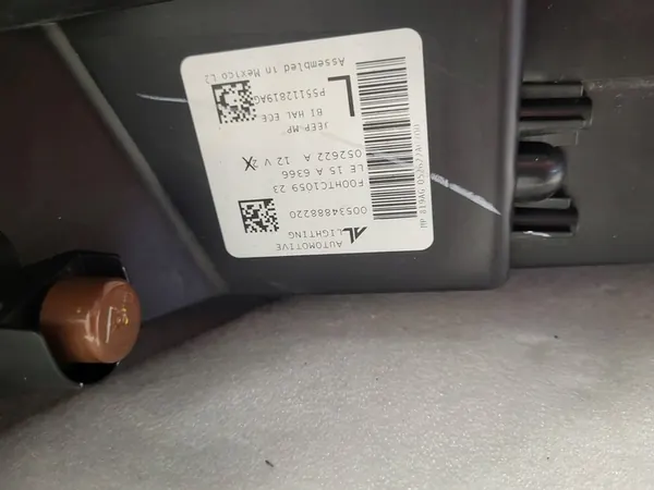 Jeep Compass Lente Frontal Izquierda P55112819AG image 9