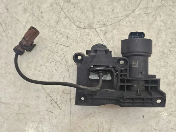 Etukamera OEM A000 905 40 02 Mercedesille image 4