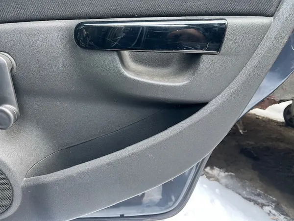 Panel de puerta trasera Opel Corsa D OEM AK-12-725090 image 3