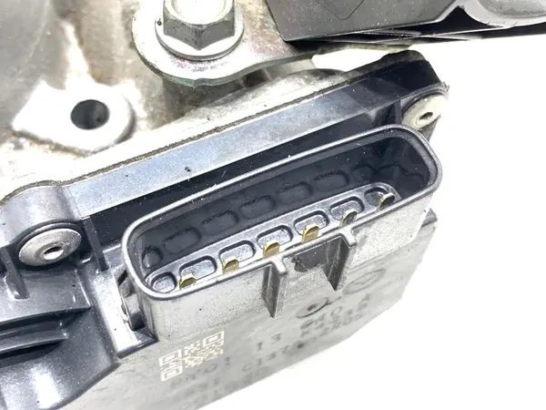 Cuerpo de aceleración Mazda 6 GJ 2.5 192CV OEM PY0113640A image 3