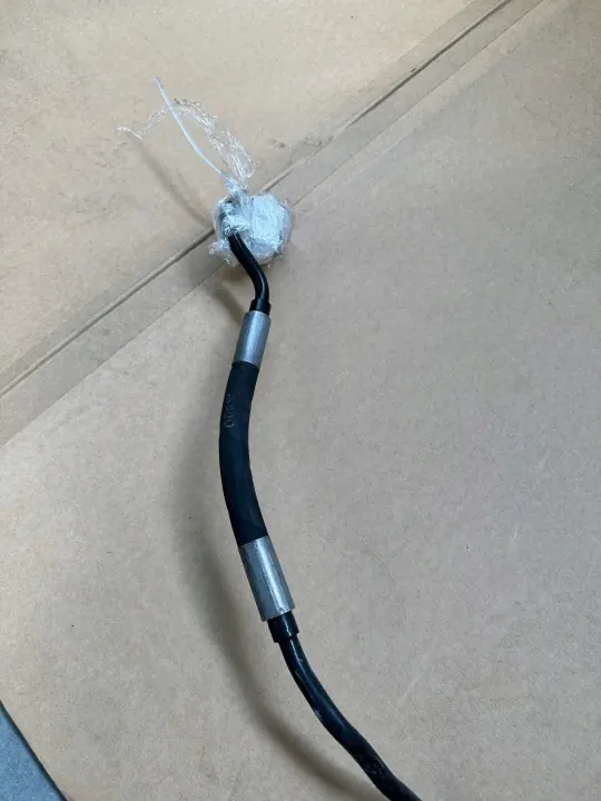 Mercedes SL550 R230 Slang OEM a2303200054 image 6