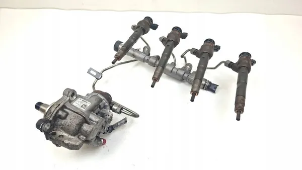 Jaguar XE ruiskutusjärjestelmä sarja OEM 0445010706 image 10