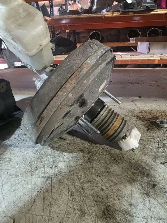 Pompe de servofrein Ford OE OEM 51866500 image 3