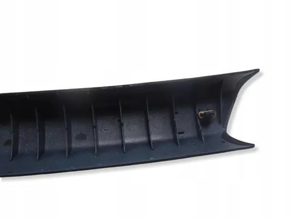 Cubierta de pilar BMW OEM 8223172 - Estado usado image 5