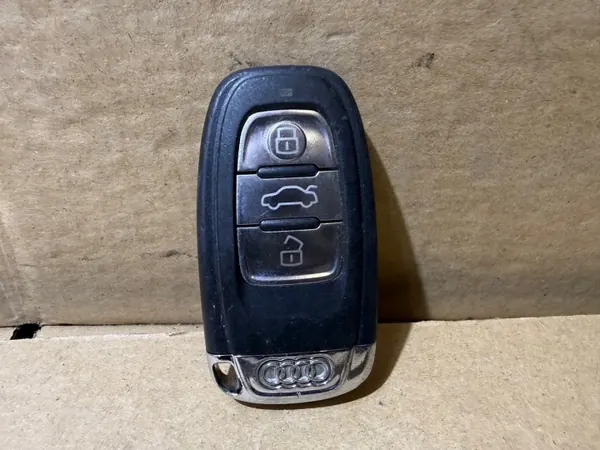 Télécommande Audi OEM 8T0959754D - État Utilisé image 2