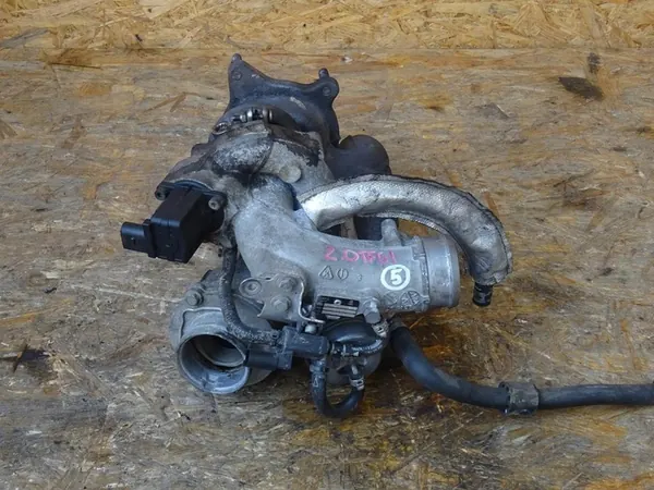 Turboaggregat AUDI A3 8P GOLF V EOS 2.0 TFSI 06F145701E image 2