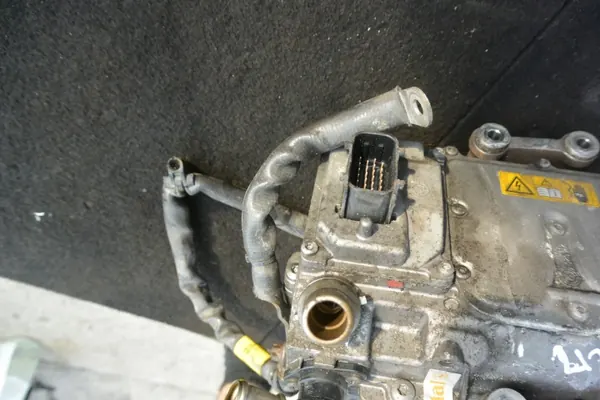 Mercedes E W212 Invertteri OEM A6519006702 image 7