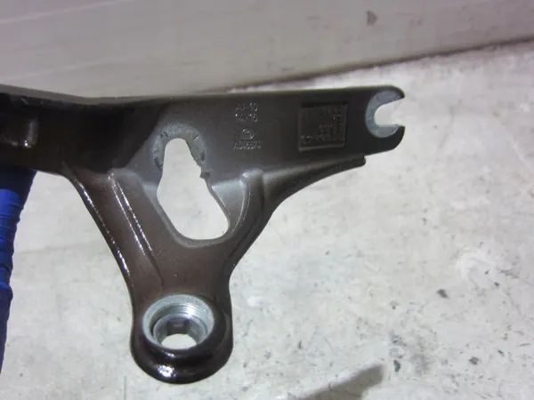 Dobradiça de porta-malas BMW 3 F34 GT OEM 41627357421 image 7