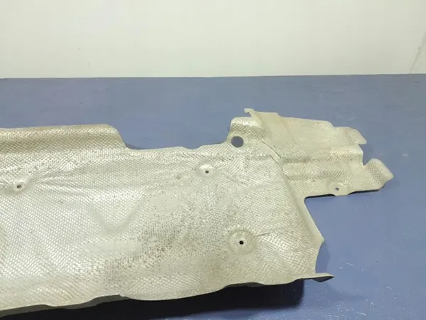 Mercedes GLA W156 Abgashitzeschild OEM A2466821300 image 5