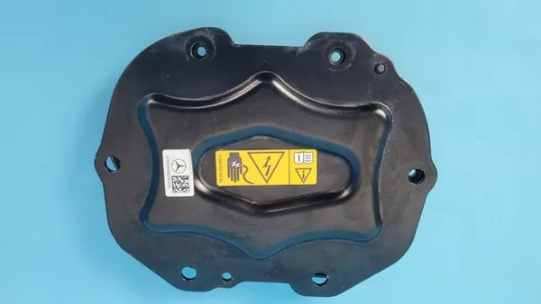 Tapa de servicio Mercedes EQE W295 OEM A7893409009 image 2