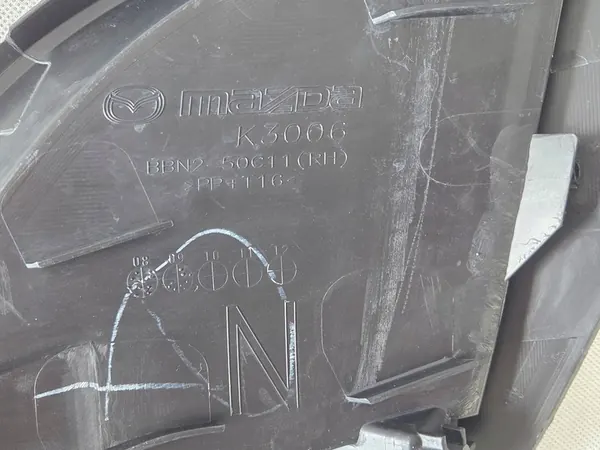 MAZDA 3 BL 07.09 - 10.11 Grille de Pare-chocs Droit BBN250C11C image 5