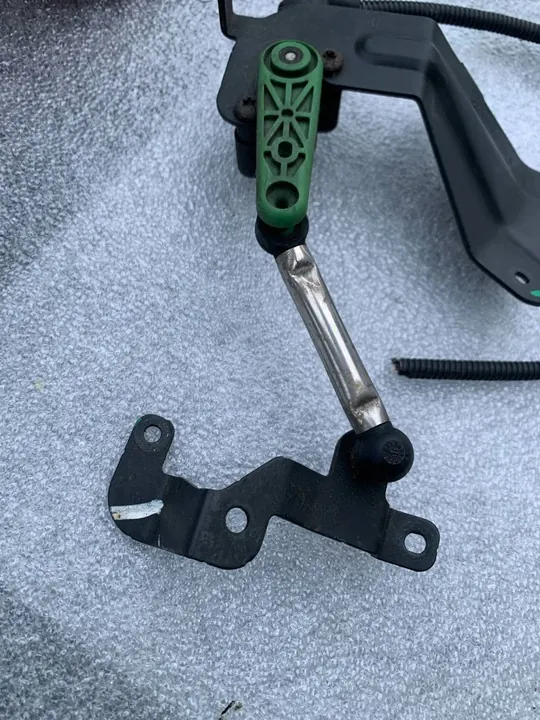 Sensor de nível Audi OE 3C0941309B image 3