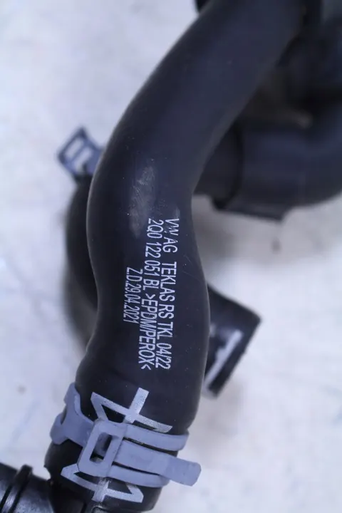 SKODA SCALA LIFT 1.0 TSI Vesiputki 2Q0122051BL image 4