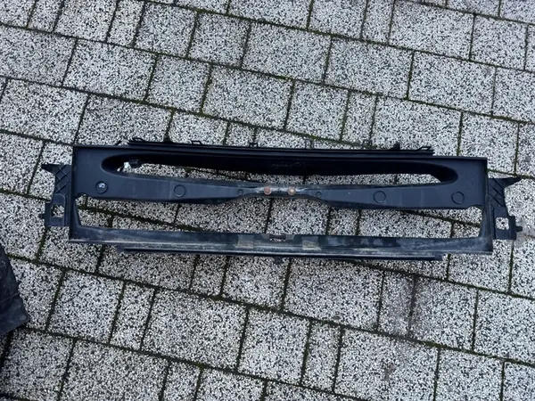 TESLA S 85D 13-16 Entrada de ar 1038208-00-B image 3