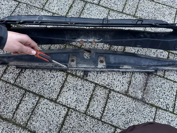 TESLA S 85D 13-16 Entrada de ar 1038208-00-B image 4