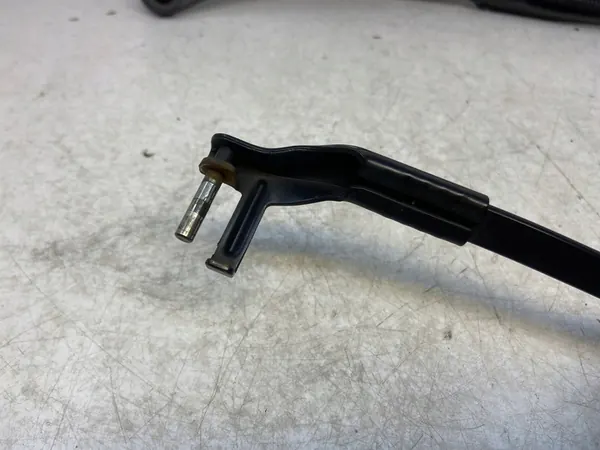 Brazos de limpiaparabris Mercedes W204 A2048200044 A2048201544 image 6