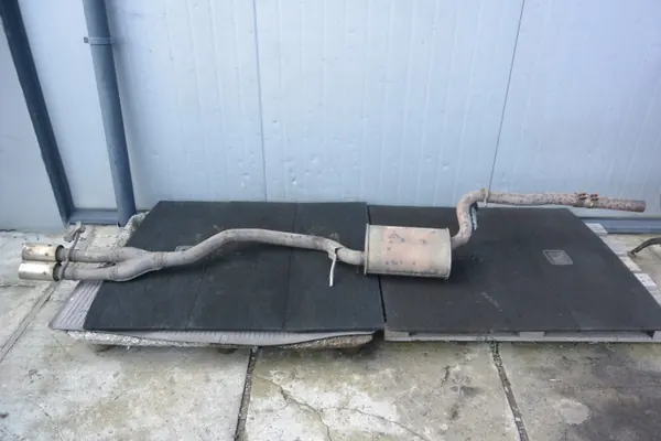 OEM 3C0253411BK Silenciador Central VW Passat B7 1.6TDI image 2