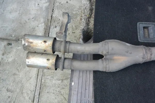 OEM 3C0253411BK Silenciador Central VW Passat B7 1.6TDI image 4