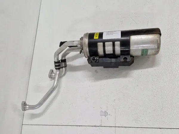 Nissan Leaf I AC Lauhdutin Kuivain Putki 447900-0174 image 4
