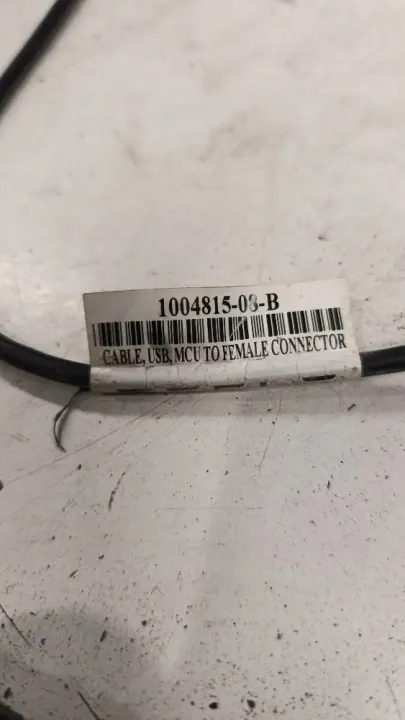 Porta USB Tesla OEM 100481503B - Usado image 6