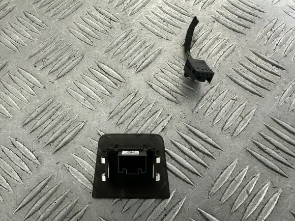 Skoda Fabia III Aurinkosensori Liitin OEM 6V0907451A image 8
