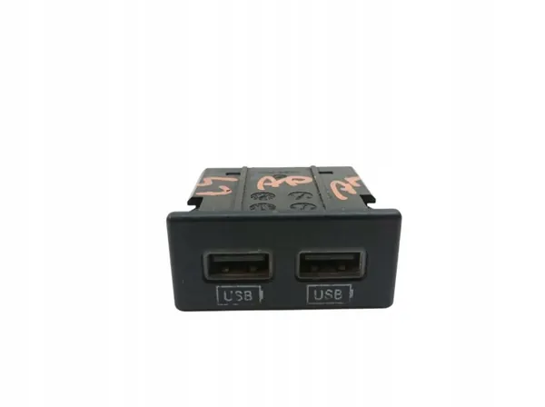 Enchufe USB OEM 68253158AA para Dodge Charger VII image 2
