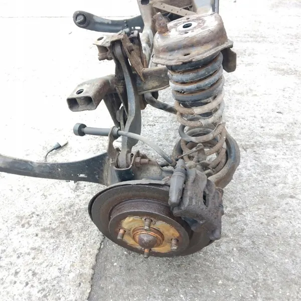 Ford Focus MK1 Hinterachsschwinge OEM 1.8 TDCI image 5
