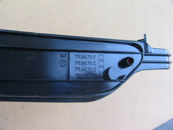 Vasen Takavalo VW Touareg 7P image 5