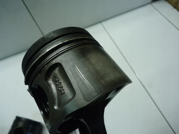 Pistón con Biela H268X para FORD TRANSIT MK7 2.2TDCI image 5