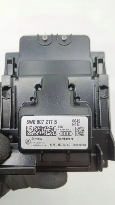 Audi A4 B9 Kamera OEM 8W0907217B - Körfältsassistent image 9