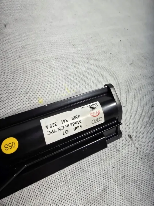 Gebrauchte Audi OE Kofferraumabdeckung 4M0861325A image 3