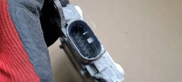 Audi Q5 Spurwechselassistent OEM 8R0907568 image 7