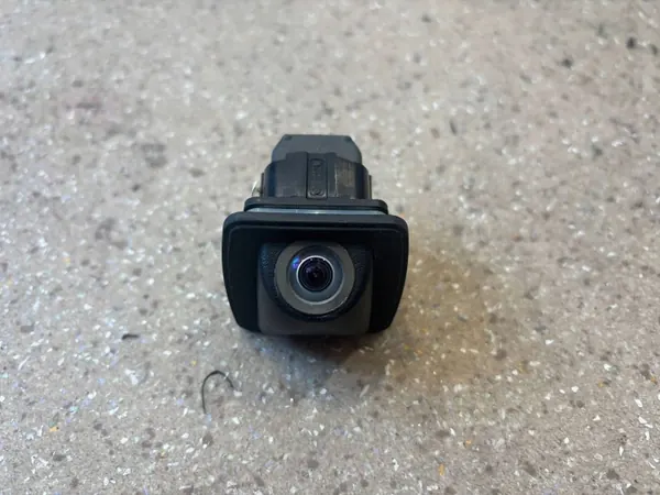 Caméra de recul BMW OEM 9240351 pour Série 7 image 2