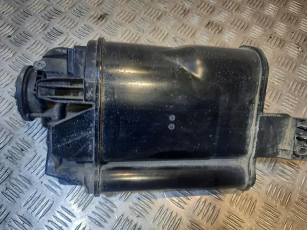 Audi A3 S3 8V taka-hiilisuodatin OEM 1C0906621A image 2