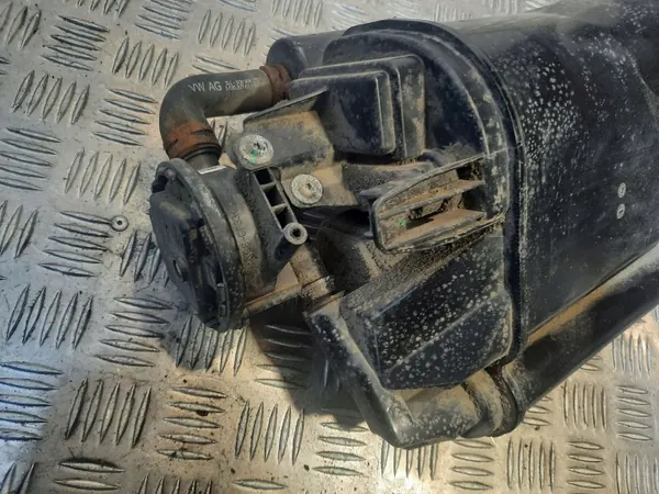 Audi A3 S3 8V taka-hiilisuodatin OEM 1C0906621A image 3