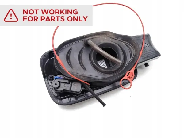 Audi A5 Polttoainelippa OEM 8W8809906 - Käytetty kunto image 4