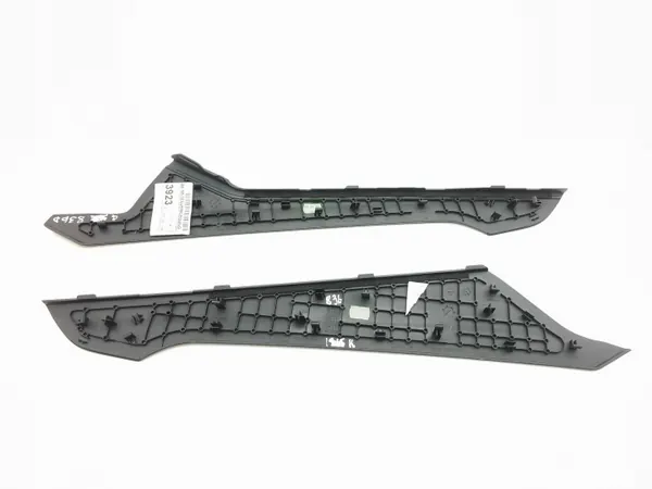 Piezas túnel central lado derecho Audi A5 2021 OEM 8W2863305 image 4