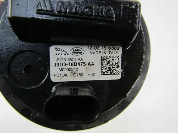 Pompe à eau Jaguar I-PACE OEM J9D3-18D475-AA image 4