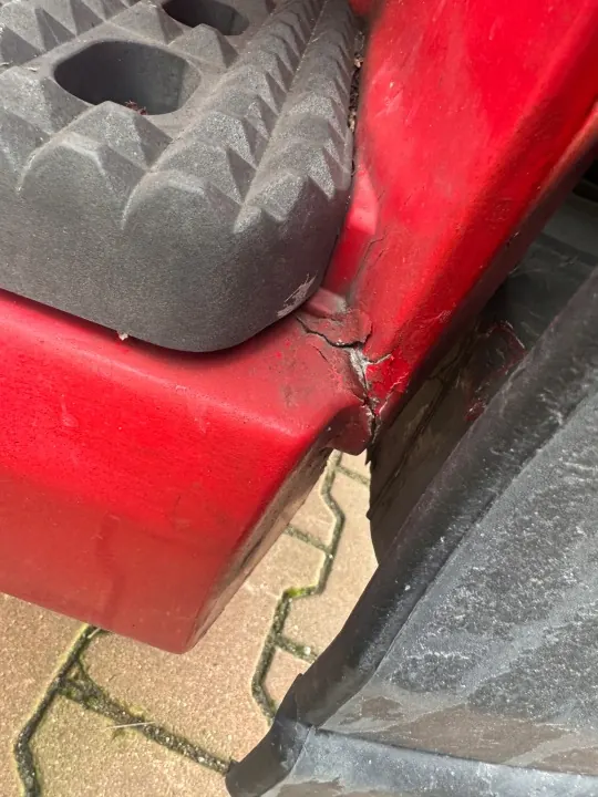 Estribo Derecho OEM Stopnica Prawa Iveco Eurocargo 19.5 image 4