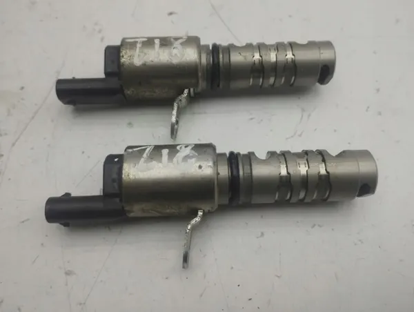 Válvula sensor árvore de cames OEM 04E906455D - Usado image 4