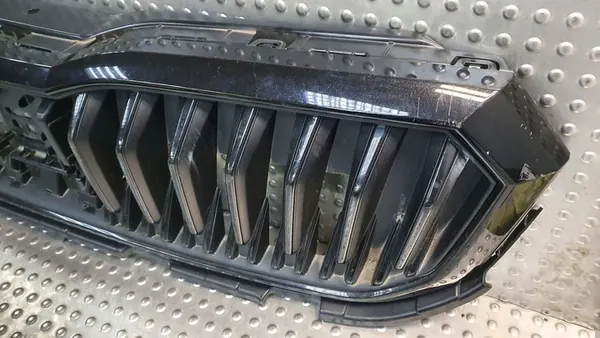 SKODA SCALA LIFT 657 Grill Bumper OEM 657853653B image 2