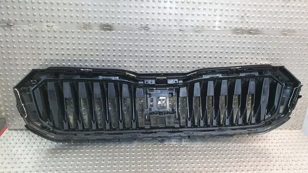 SKODA SCALA LIFT 657 Grill Bumper OEM 657853653B image 8
