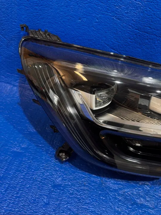 Oikea etu Full LED -ajovalo Renault Megane IV 260106126R image 3